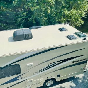 2021 Winnebago Class C RV MINNIE WINNIE 25B