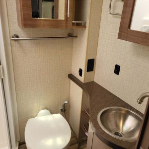 2017 Winnebago Class C RV Navion 24V