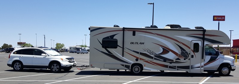 2018 Thor Motor Coach Class C RV OUTLAW 29H