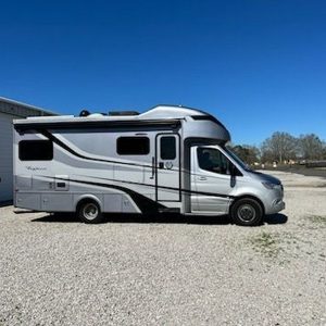 2020 Tiffin Motorhomes Class C RV Wayfarer 24TW