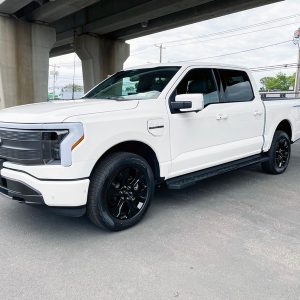 2022 Ford F-150 Lightning Lariat